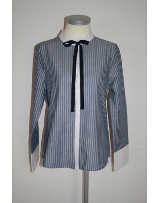 Striped shirt in blue and white with bow